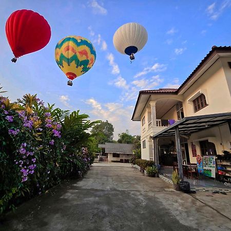 Saphaothong Guesthouse Vang Vieng Buitenkant foto