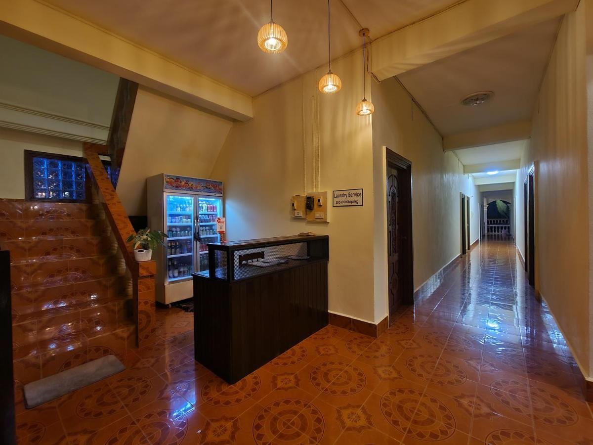 Saphaothong Guesthouse Vang Vieng Buitenkant foto